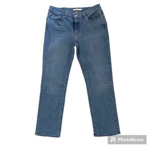 Levi’s light Blue Wash Classic Straight Denim Blue Jeans Size 8